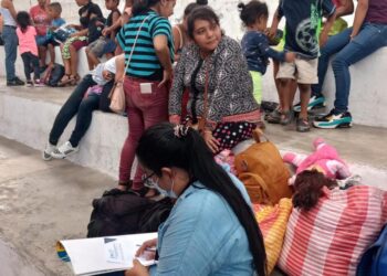 Salud declara alerta roja institucional por actividad de volcán de Fuego
