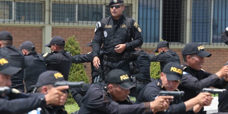 Policías refuerzan capacidades para garantizar seguridad ciudadana