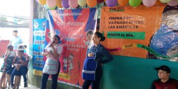 Familias de Poptún conocen la importancia de asistir a los servicios de Salud