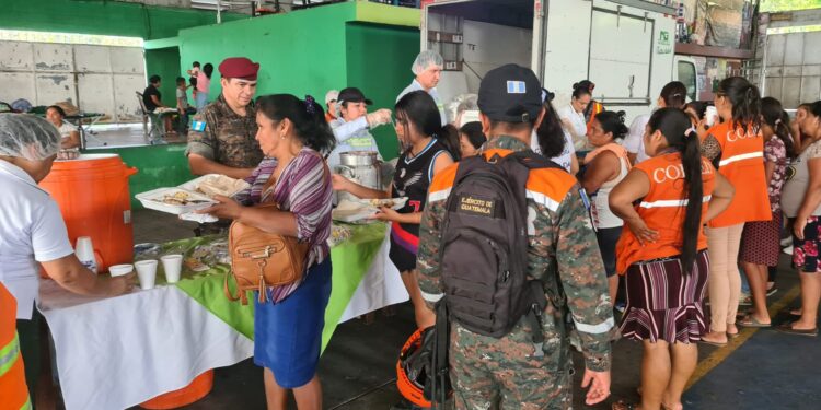 Autoridades locales de Escuintla mantienen coordinaciones por erupción del volcán de Fuego