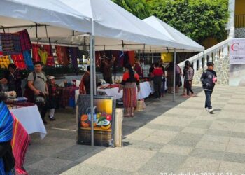 Impulsan crecimiento de emprendedores a través de bazar.