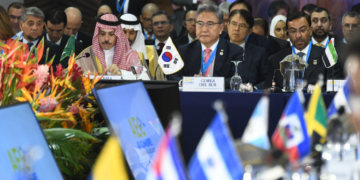 Guatemala fortalece relaciones bilaterales con Arabia Saudita, Corea y Emiratos Árabes Unidos.