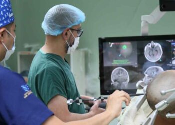 Utilizan con éxito neuronavegador en biopsia cerebral