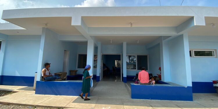 Habitantes de La Unión cuentan con centro de Salud remozado