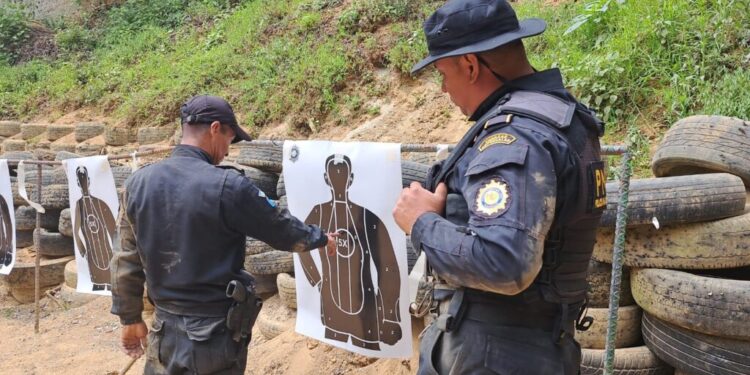 Agentes de la PNC fortalecen capacidades en tiro