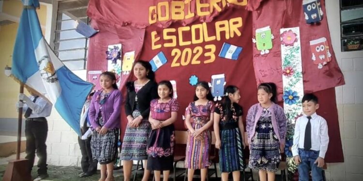 Promueven convivencia en estudiantes de Escuela Oficial Rural Mixta en Momostenango
