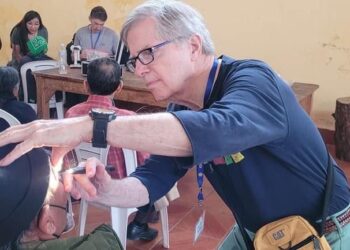 Desarrollan jornada de cirugía de cataratas en Huehuetenango