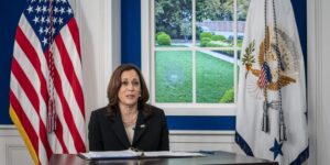 El Presidente de la República sostuvo una llamada telefónica con la vicepresidenta estadounidense Kamala Harris.