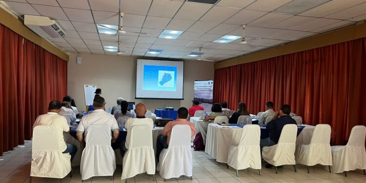 Desarrollan primer taller dirigido a integrantes de la parte baja del río Motagua