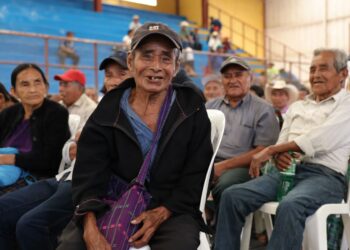 Más de 5 mil adultos mayores de Alta Verapaz se suman al PAM