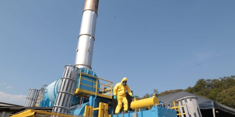 Estados Unidos destaca trabajo de Guatemala en la destrucción de precursores químicos