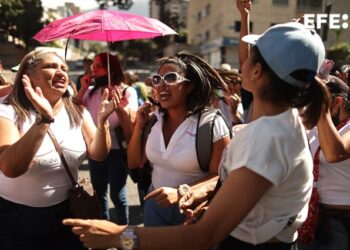 Política y reivindicaciones salariales se mezclan este primero de mayo