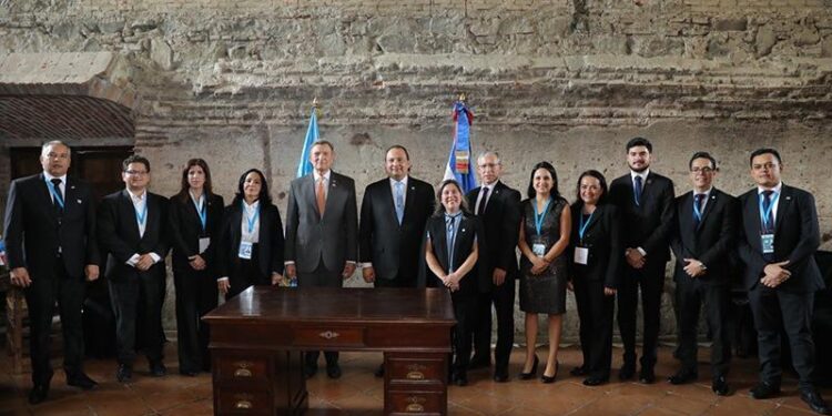 Delegación de República Dominicana visitó el país en el marco del a IX Cumbre de la AEC. /Foto: Minex