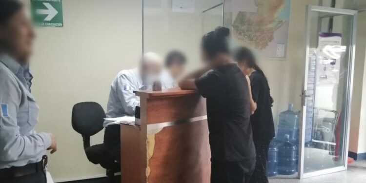 Migración dio asistencia a 15 migrantes extranjeros. /Foto: IGM