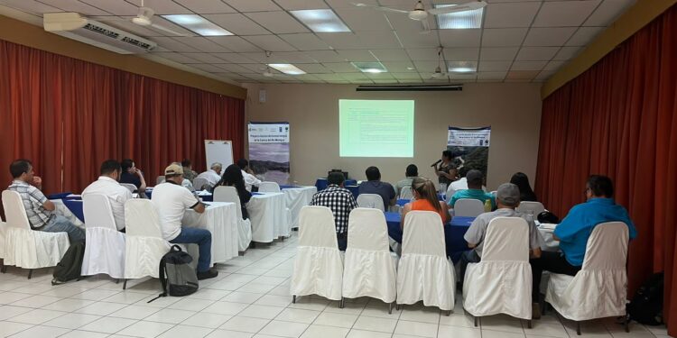 Desarrollan segundo taller dirigido a integrantes de la parte baja de la cuenca del río Motagua