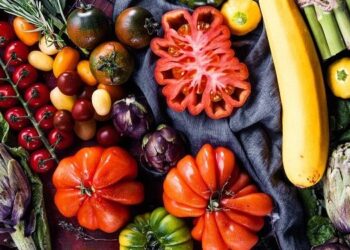 Dietas vegana y vegetariana contribuirían a reducir riesgo de enfermedades cardiovasculares.