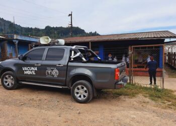 Unidad de vacuna móvil recorre comunidades del país. /Foto: MSPAS