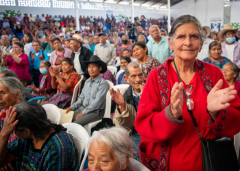 Más adultos mayores de Chimaltenango fueron incluidos al PAM.