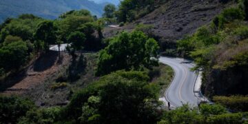 La carretera comunica a San Cristóbal Verapaz, Alta Verapaz, con Chicamán, Quiché.