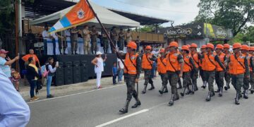 Brigada de Infantería de Zacapa efectúa desfile por Día del Ejército