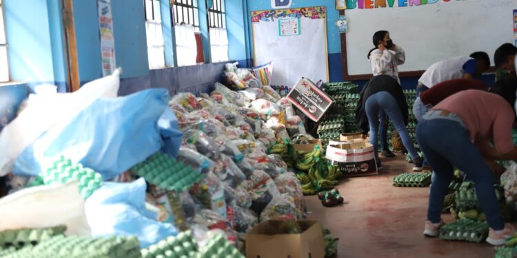En Alta Verapaz efectúan cuarta entrega de alimentación escolar