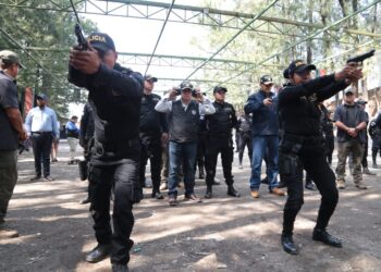 Agentes de la PNC continúan con prácticas de Tiro.