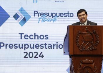 El ministro de Finanzas Públicas, presentó los techos presupuestarios 2024