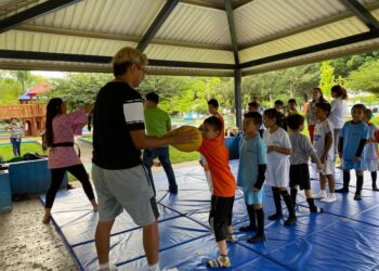MCD efectúa Taller de Defensa Personal