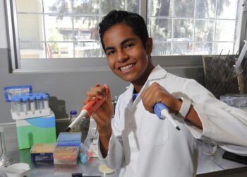 Ian Emanuel González Santos, el biólogo molecular más joven del mundo.