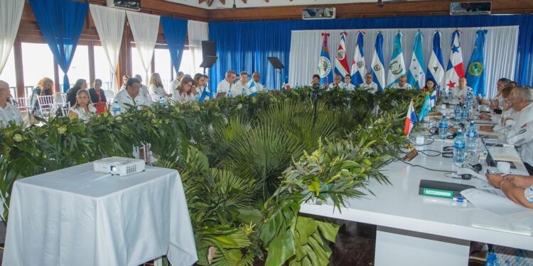 Jefes de Estado y de Gobierno del SICA asumen compromisos en temas claves para la región