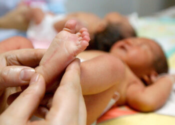 En el estudio se escucharon miles de horas de grabaciones de más de 5 mil bebés.