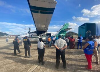 Garantizan la entrega segura y oportuna de documentos electorales en el interior