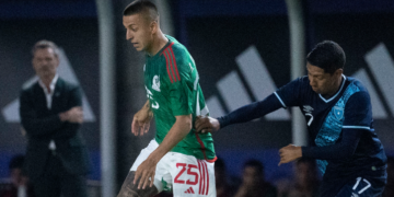 México con poco derrota a Guatemala 2-0