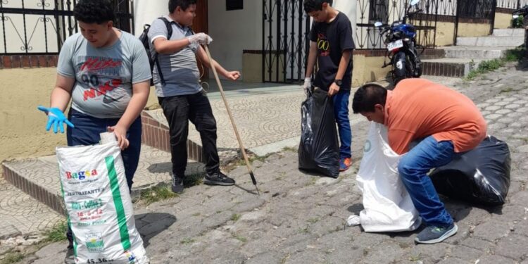 Jalapa lanza la campaña Limpiemos Nuestra Guatemala