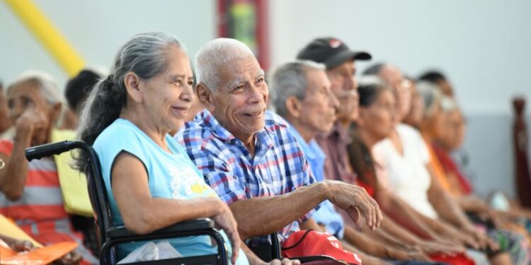 Presidente notifica a nuevos beneficiarios del PAM en Malacatán, San Marcos