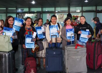 beneficiadas en la industria de carnavales.