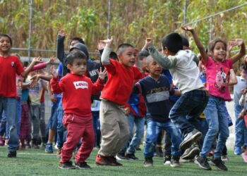 Autoridades instan a crear un ambiente sin violencia para los niños.