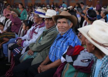 Presidente encabeza acto de notificación de más de mil beneficiarios del PAM