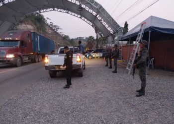 Fuerzas de seguridad detectaron a grupos de migrantes irregulares en Chiquimula.