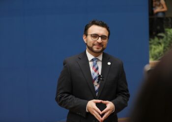 El descanso fue aprobado para el sector público.