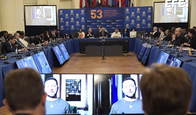 El presidente de Ucrania extendió la invitación para el apoyo en una cumbre que ayude a restaurar la paz en su país.