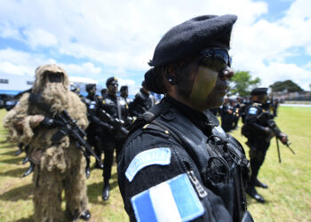 Mingob fortalece la equidad de género en las filas policiales