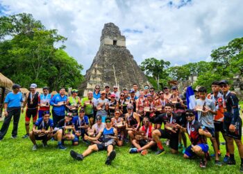 Inguat realiza el Triatlón Niño y Hombre Maya 2023