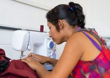 Brindan cursos de capacitación técnica laboral y formación emprendedora en Jutiapa