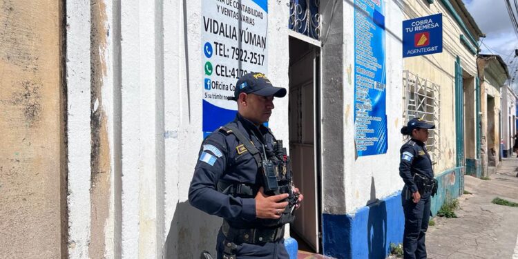 En Jalapa mantienen operativos por pago del bono 14