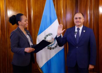 Asume nuevo ministro de Energía y Minas