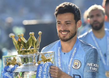 David Silva se retira del futbol profesional