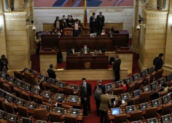 Ley estadounidense propone facilitar fondos para sus aliados de política exterior