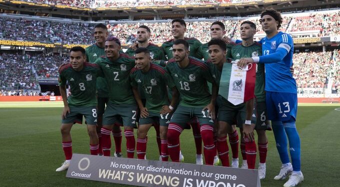 Mexico cae ante Catar y vuelven las dudas