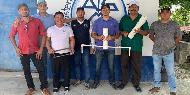 Impulsan talleres sobre consumo de agua segura en Petén